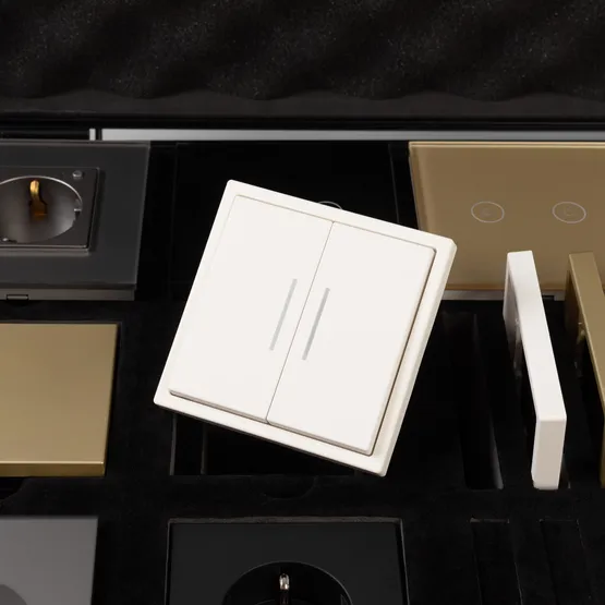 Фото #4 товара Демо-кейс WRA-CASE-MTL-BK-V8 (NOBE, OMALI) (Arlight, Металл)